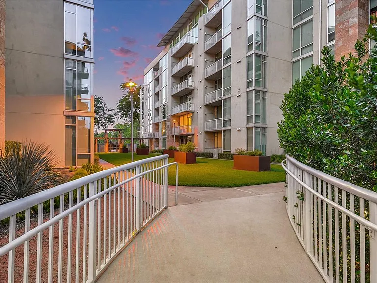 1600 Barton Springs Rd #4306 — Photo 24