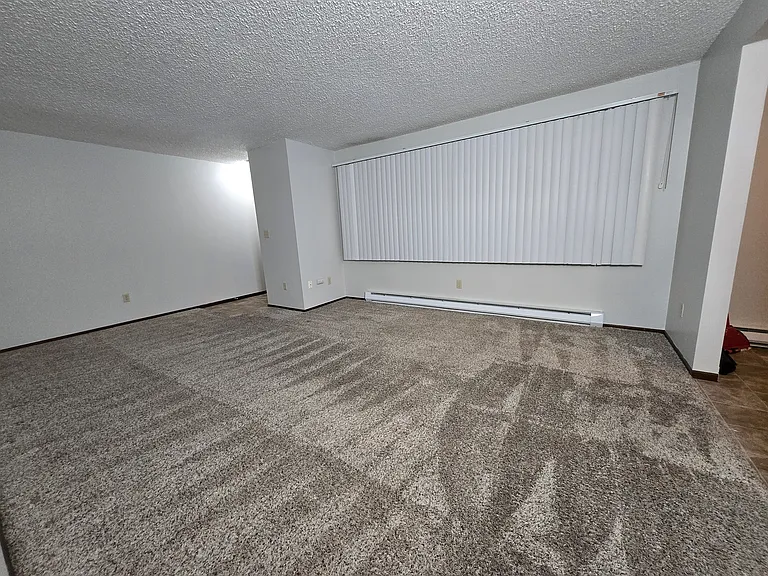 909 Grove St #2A — Photo 2