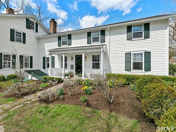 3rd image of 561 Middlesex Road