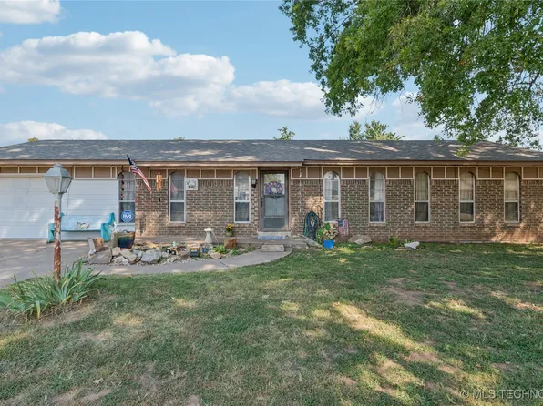 14515 W Mockingbird Ln S, Sand Springs, OK 74063