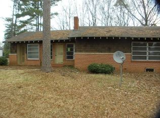 713 Park Ave, Union Point, GA 30669