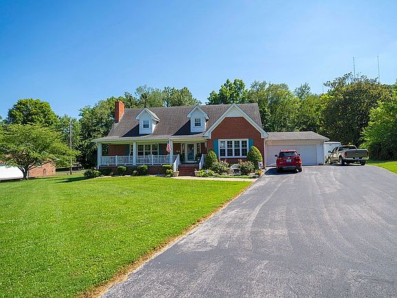 2nd image of 202 Lynnwood Dr