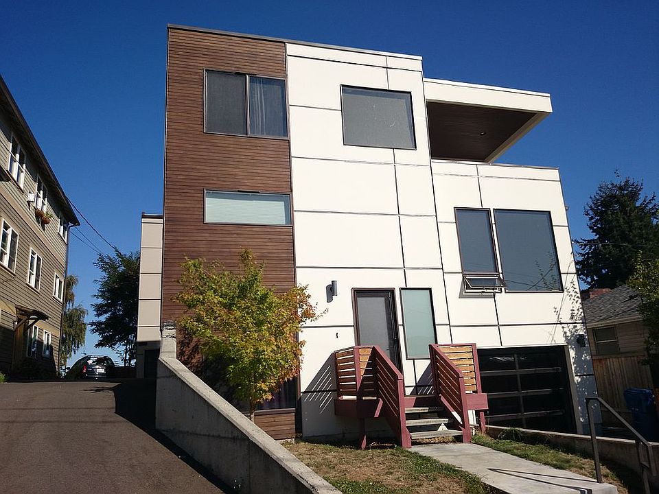 2nd image of 4126 Cascadia Ave S