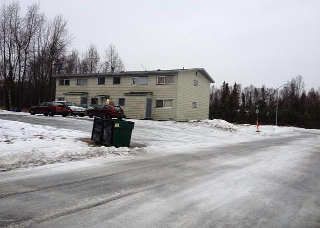 2nd image of 1130 1st St