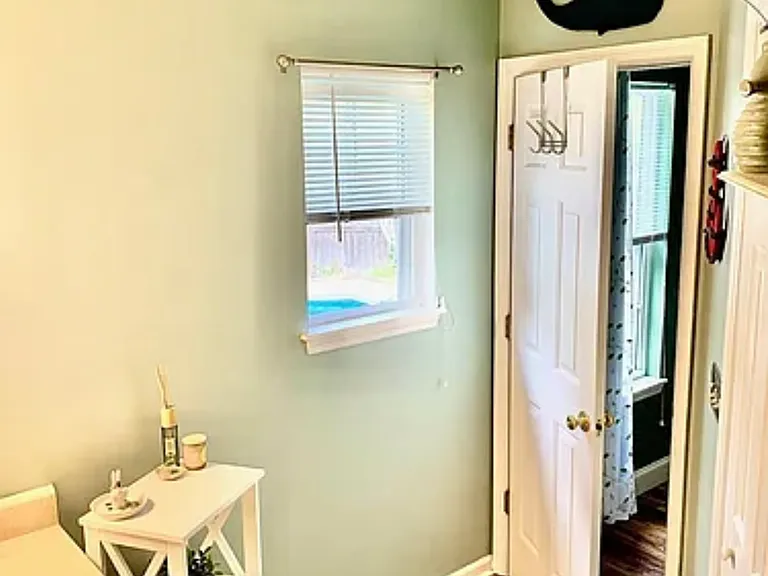 601 Tisbury Ln — Photo 23