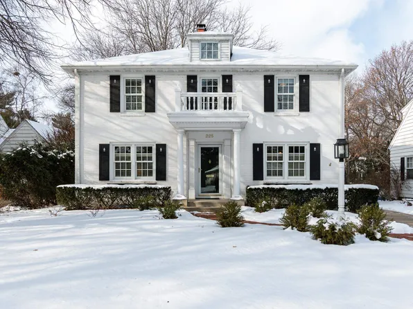 225 Kensington Dr, Madison, WI 53704