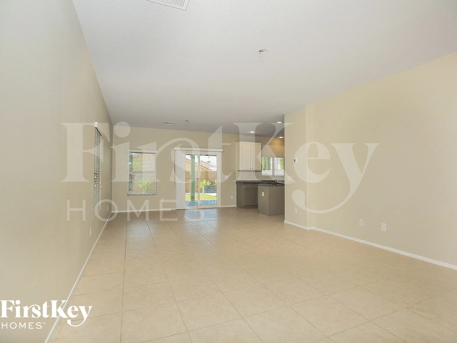 4 bed, 3.0 bath, 2022 sqft, $2,740 — Photo 3