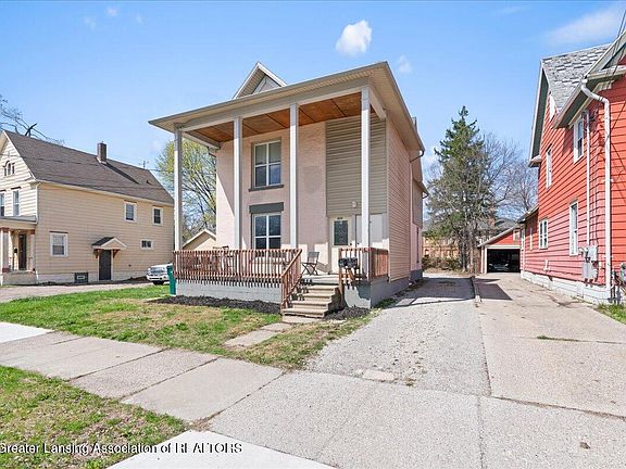 2nd image of 820 W Shiawassee St
