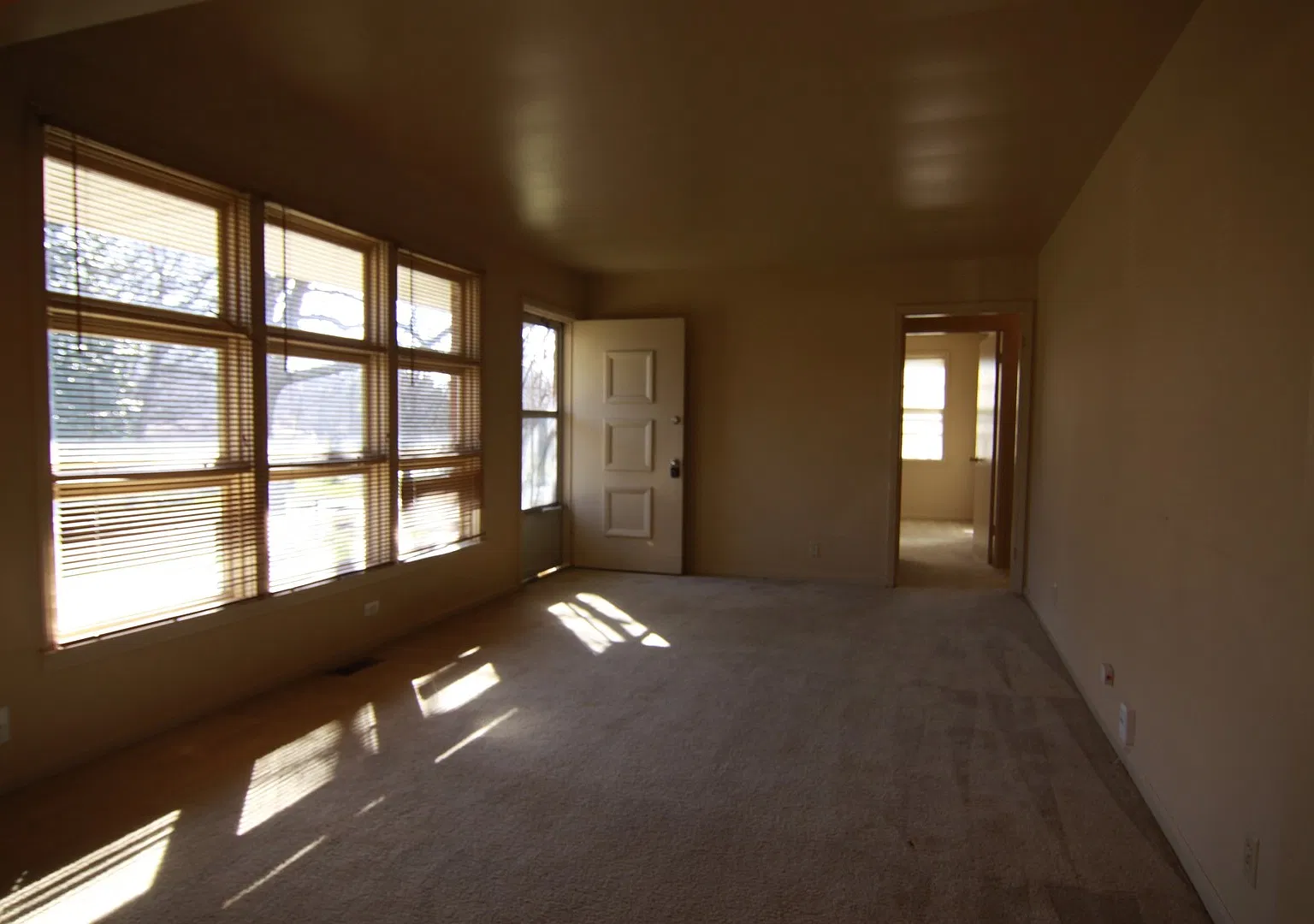 3 Bedroom Home in the Dalewood subdivision For Rent! — Photo 3