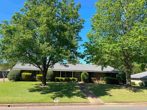 2504 Yorkshire Dr, Arkadelphia, AR 71923