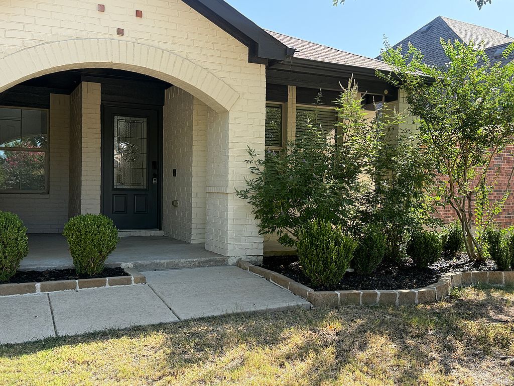 5608 Millers Creek Dr - Property Image