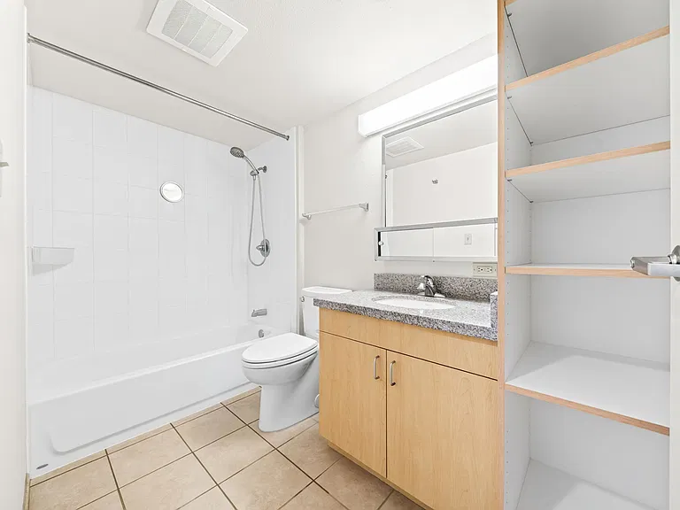 1315 Kalakaua Ave #2410 — Photo 4