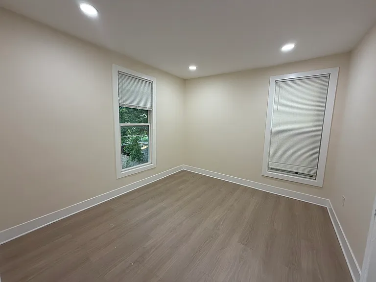127 School St #2 — Photo 9