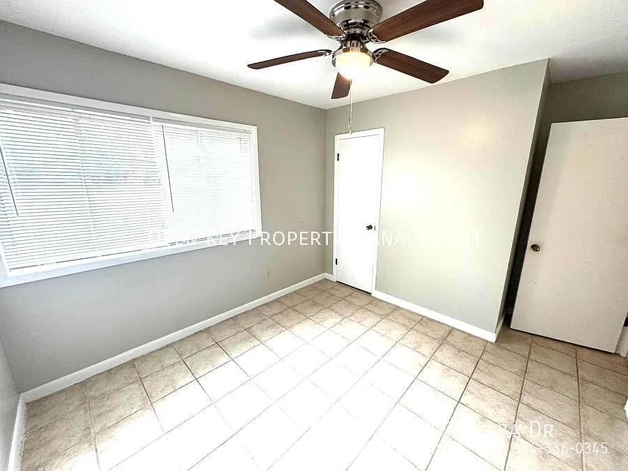 3BR/1BA home in Daleville, AL near Ft. Rucker. Large living room, fenced in yard, and pets allowe... — Photo 3
