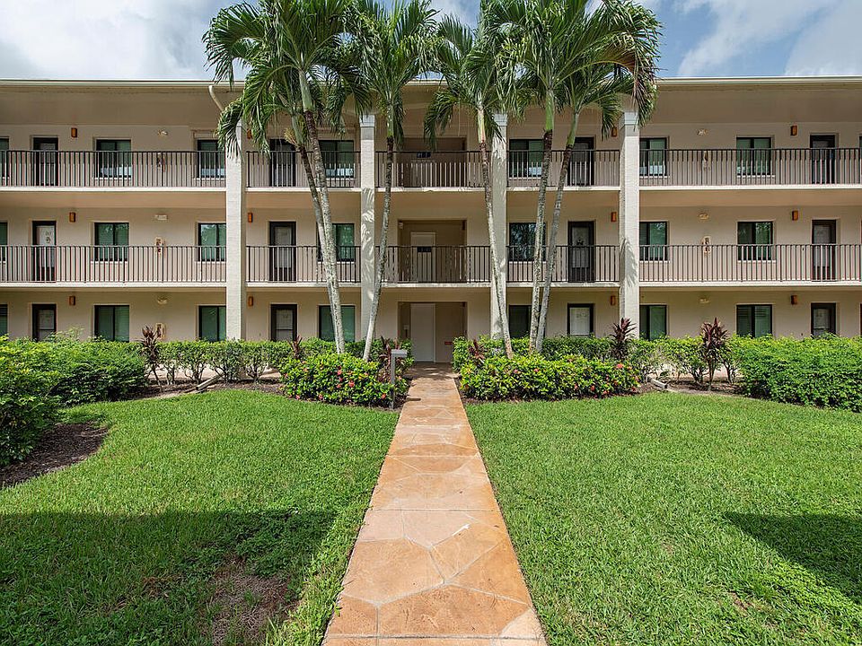 1st image of 5754 Deauville Cir APT E302