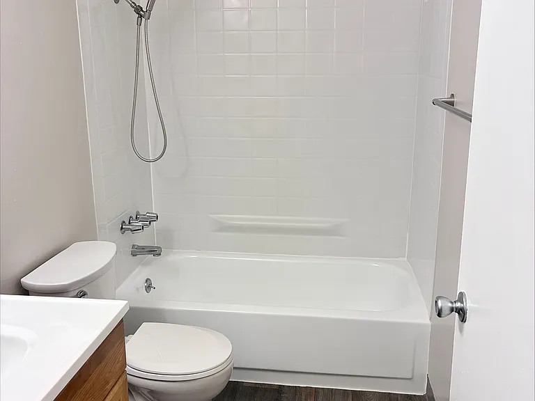 Canby Gardens Townhomes — Photo 10