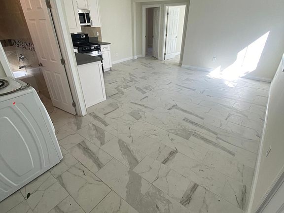 2nd image of 8312 Blewett Ave