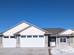5412 E 64th St, Sioux Falls, SD 57108