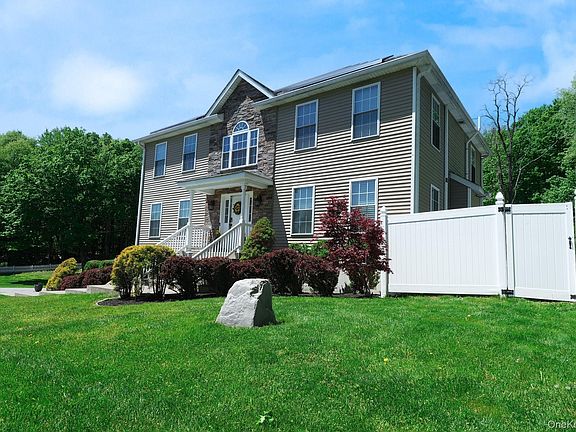 2nd image of 94 Robinson Lane