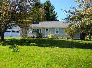 92 Edmunds Rd, New London, NH 03257