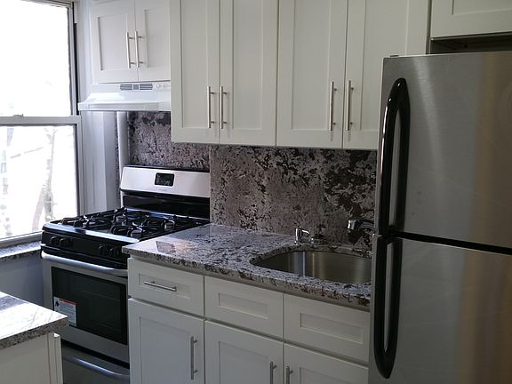 4th image of 14121 Union Tpke APT 03A