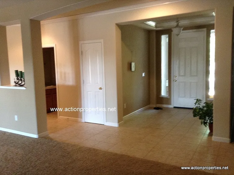 6145 Crater Lake Dr — Photo 8