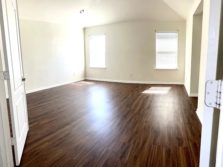 22423 Auburn Valley Ln — Photo 12