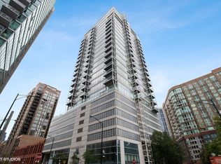 653 N Kingsbury St APT 2104, Chicago, IL 60654