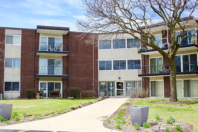 1st image of 2800 Maple Ave APT 22C