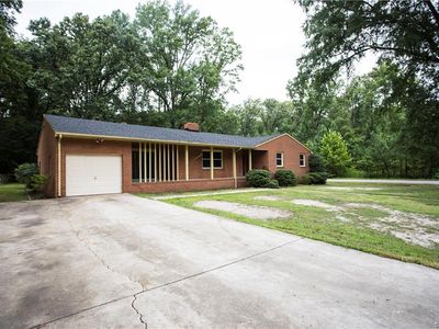 19900 Roosevelt Ave, South Chesterfield, VA, 23834