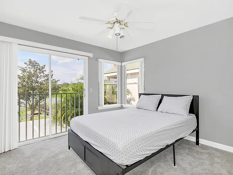 7221 Bay Club Way — Photo 21