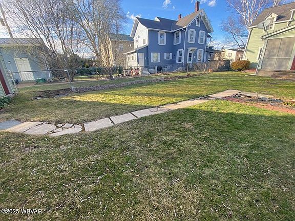 5th image of 200 W Church St