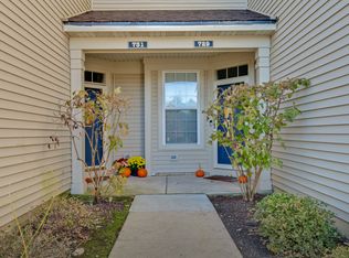 731 Dillon Ct, Grayslake, IL 60030