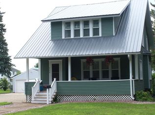 208 W Grant St, Spring Valley, MN 55975