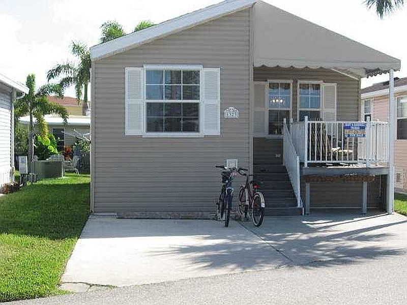 1st image of 1323 Nettles Blvd