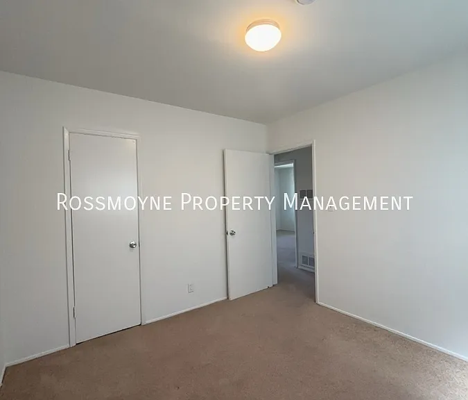 3342 1/4 Andrita St — Photo 11