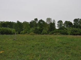 7600 Lake Meadow Dr, Ontario, NY 14519