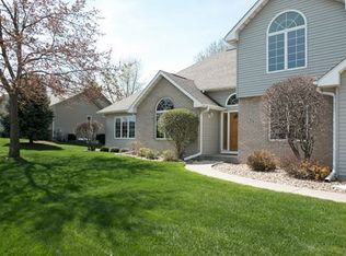 39 Galway Cir, Iowa City, IA