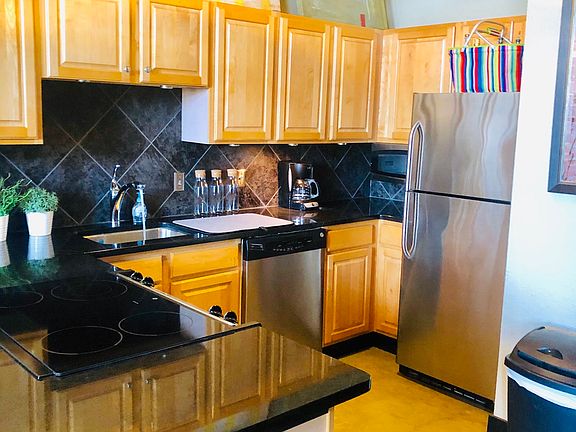 4th image of 321 W 7th St APT 609
