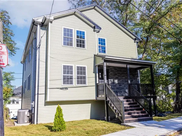 638 Douglas Ave, Providence, RI 02908