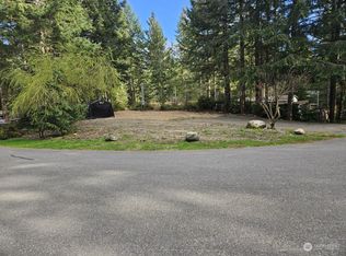 210 N Lake Surf Dr, Lilliwaup, WA