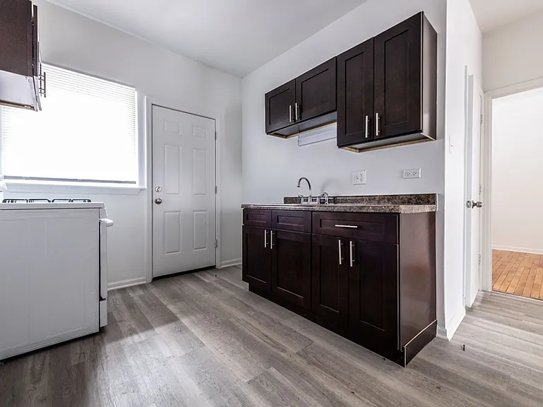6160 S Martin Luther King Dr — Photo 19