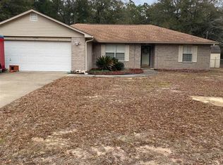 7764 Rustling Pines Dr, Milton, FL 32583