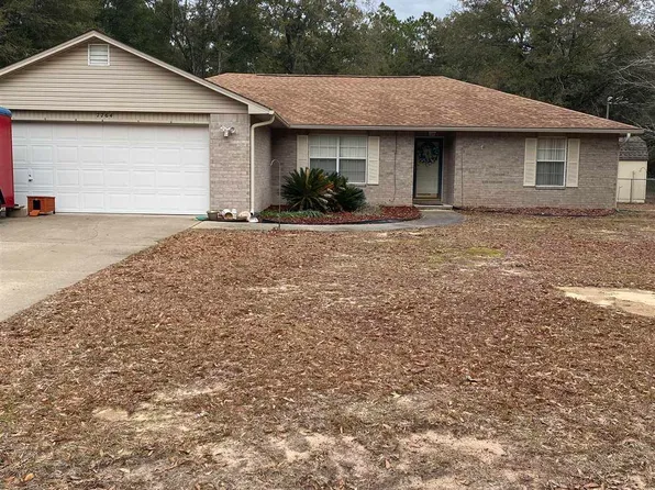 7764 Rustling Pines Dr, Milton, FL 32583