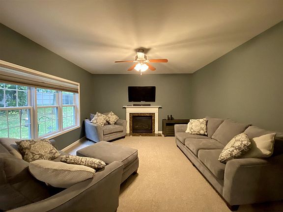 5th image of 23 Cambridge Ct