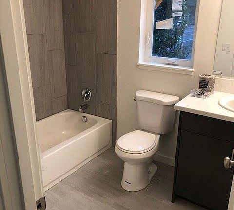 5th image of 1714 Columbia St APT 5