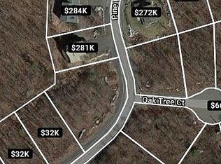 237-238 Pine Valley Ln, Hazleton, PA 18202