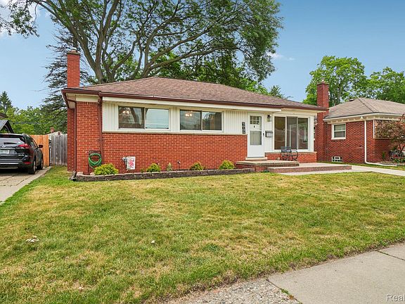 3rd image of 609 Lerner Ave