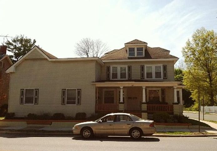 Front view of property