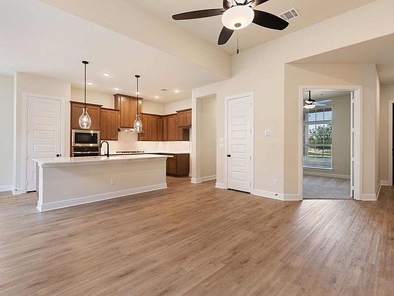 The Anthony - Kitchen